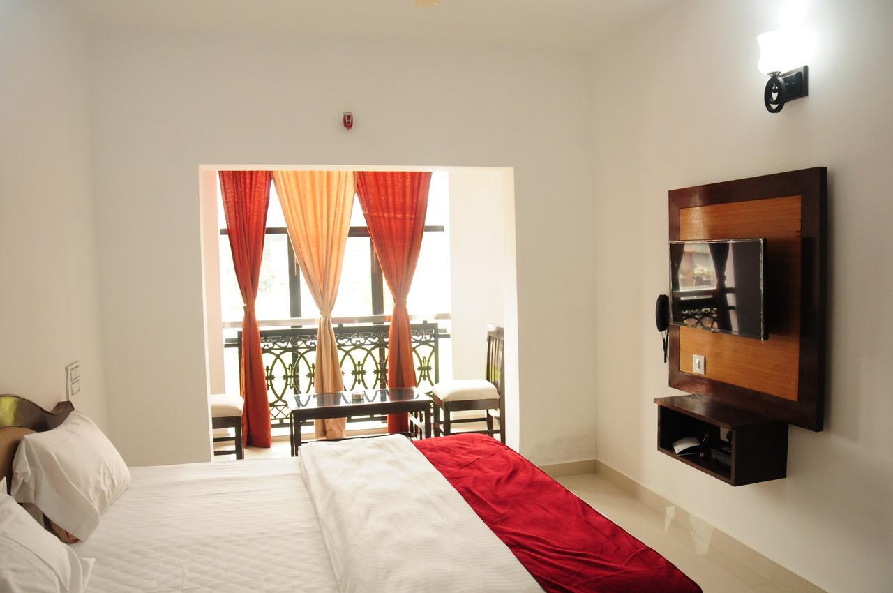 Hotel Alwesal International Madikeri Zewnętrze zdjęcie