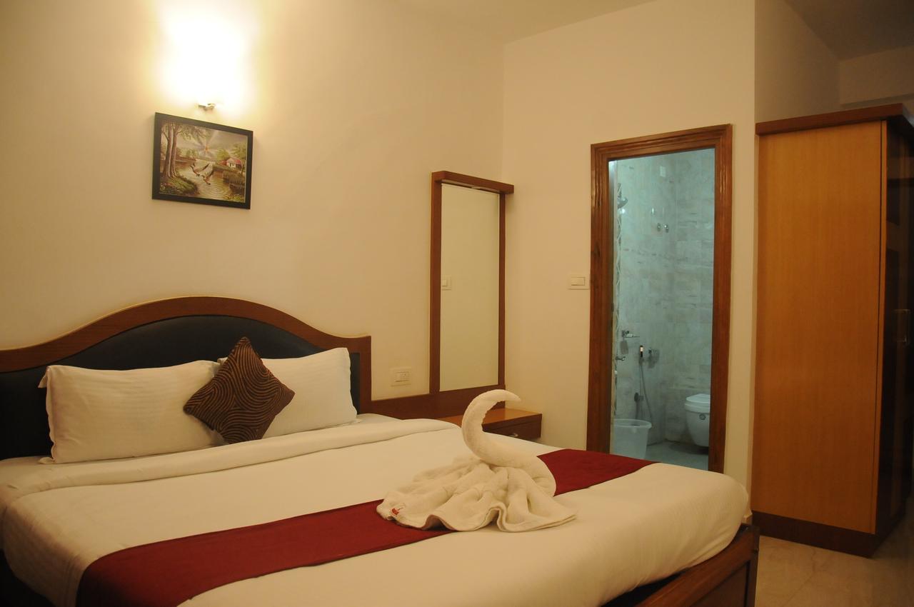 Hotel Alwesal International Madikeri Zewnętrze zdjęcie
